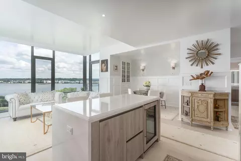 1201 N Royal St #705, Alexandria, VA 22314