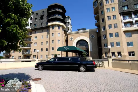 1250 S Washington St #315, Alexandria, VA 22314