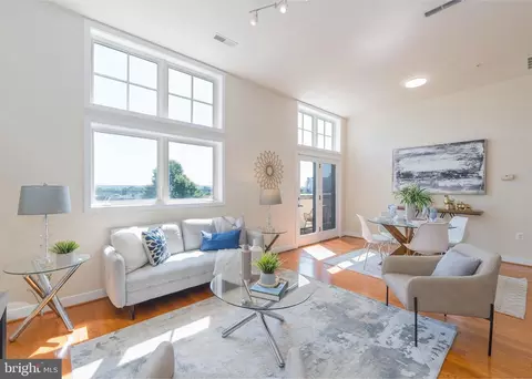 181 E Reed Ave #412, Alexandria, VA 22305