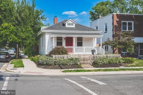 631 N Alfred St, Alexandria, VA 22314