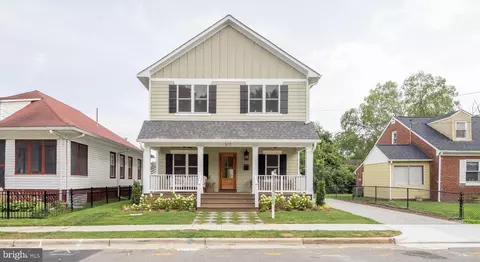 317 E Howell Ave, Alexandria, VA 22301
