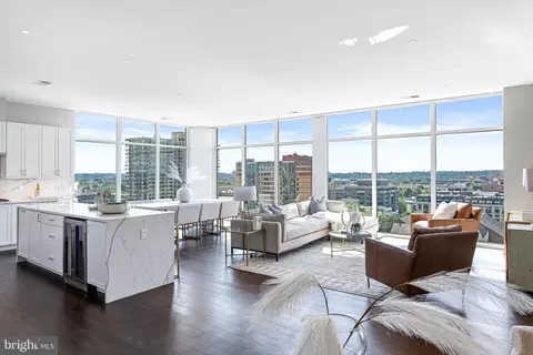 925 N Fairfax St #PH03, Alexandria, VA 22314