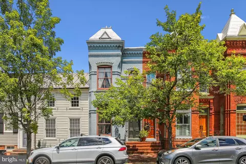 1005 Cameron St, Alexandria, VA 22314