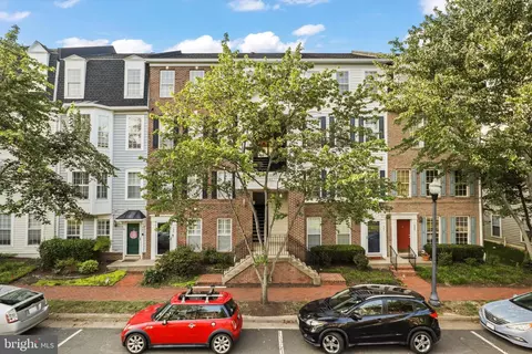 303 Cameron Station Blvd #104, Alexandria, VA 22304