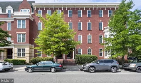 2410 Potomac Ave #102, Alexandria, VA 22301