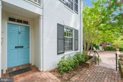 220 N St Asaph St #16, Alexandria, VA 22314