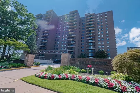 200 N Pickett St #1611, Alexandria, VA 22304