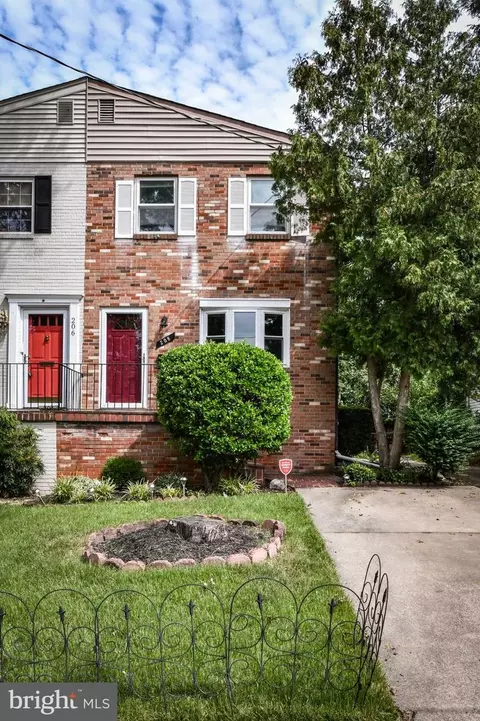 208 E Mason Ave, Alexandria, VA 22301