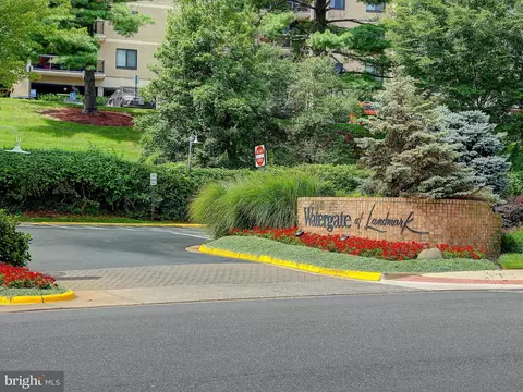307 Yoakum Pkwy #1716, Alexandria, VA 22304