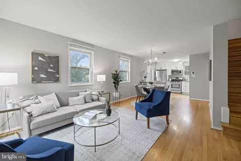 9 S Early St, Alexandria, VA 22304