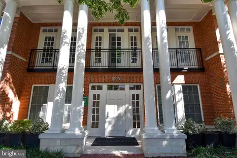 1023 N Royal St #209, Alexandria, VA 22314