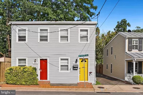 323 N Fayette St, Alexandria, VA 22314