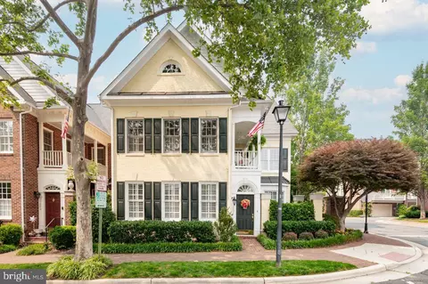 1201 Wilkes St, Alexandria, VA 22314