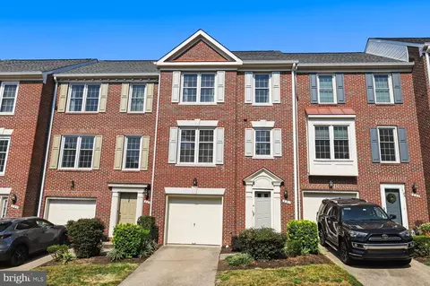 331 S Pickett St, Alexandria, VA 22304