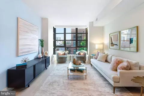 1201 N Royal St #402, Alexandria, VA 22314