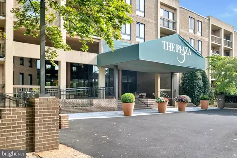 807 N Howard St #422, Alexandria, VA 22304
