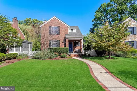 103 W Alexandria Ave, Alexandria, VA 22301