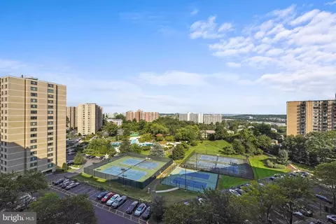 307 Yoakum Pkwy #1101, Alexandria, VA 22304