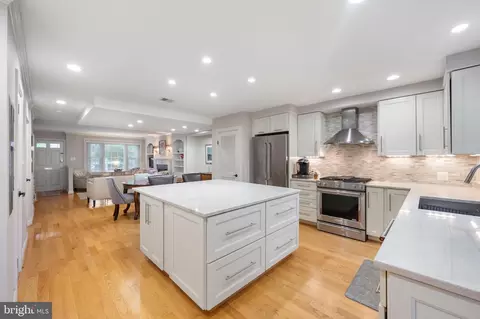 113 E Windsor Ave #B, Alexandria, VA 22301