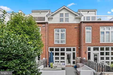 103 12 E Reed Ave, Alexandria, VA 22305