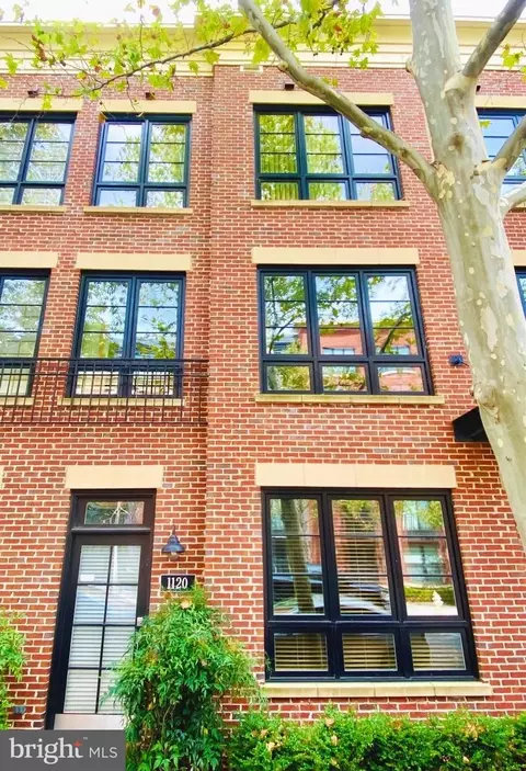 1120 Madison St, Alexandria, VA 22314