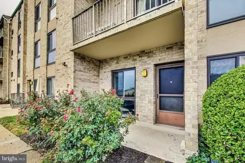 6143 Edsall Rd #B, Alexandria, VA 22304