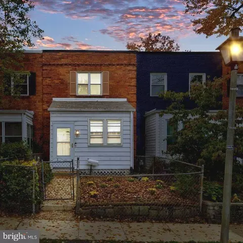 121 Wesmond Dr, Alexandria, VA 22305