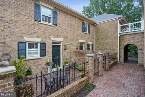 974 N Royal St, Alexandria, VA 22314