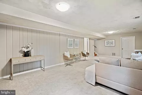 3908 Gresham Pl, Alexandria, VA 22305 photo 35