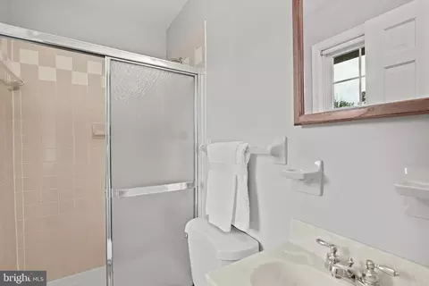 3908 Gresham Pl, Alexandria, VA 22305 photo 24