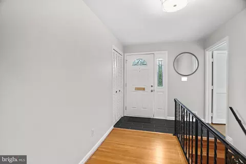 3908 Gresham Pl, Alexandria, VA 22305 photo 10