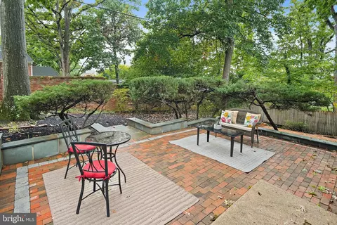 3908 Gresham Pl, Alexandria, VA 22305 photo 13
