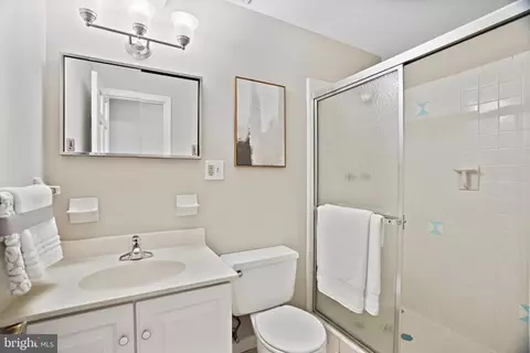3908 Gresham Pl, Alexandria, VA 22305 photo 39