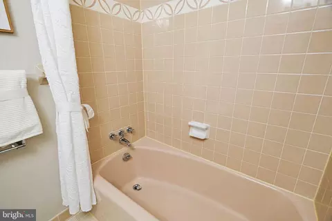 3908 Gresham Pl, Alexandria, VA 22305 photo 30