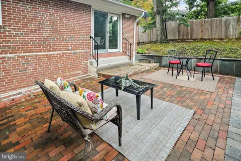 3908 Gresham Pl, Alexandria, VA 22305 photo 20