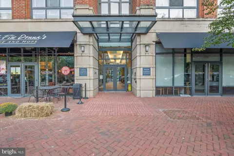 520 John Carlyle St #331, Alexandria, VA 22314