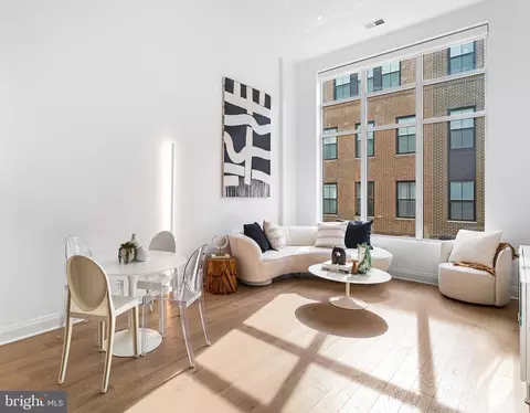 925 N Fairfax St #208, Alexandria, VA 22314