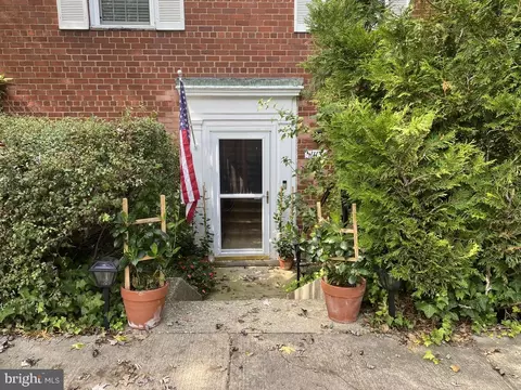 1113 Beverley Dr, Alexandria, VA 22302