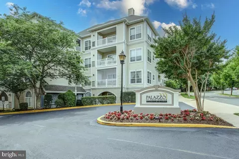 4551 Strutfield Ln #4426, Alexandria, VA 22311