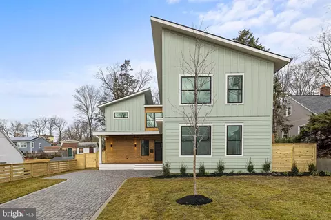 32 N Donelson St, Alexandria, VA 22304