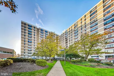 4600 Duke St #723, Alexandria, VA 22304