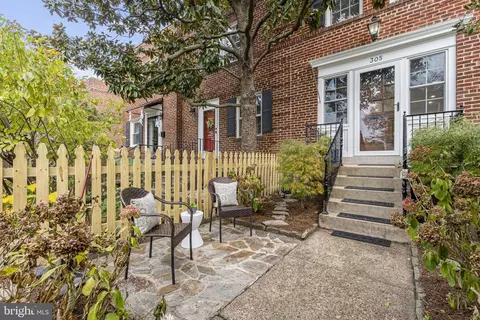 305 Mount Vernon Ave, Alexandria, VA 22301
