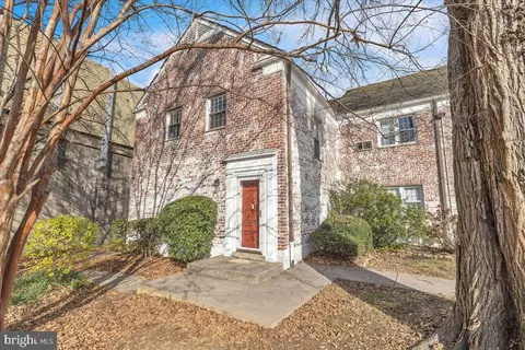 1433 Martha Custis Dr #403-14, Alexandria, VA 22302