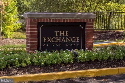 4870 Eisenhower Ave #205, Alexandria, VA 22304