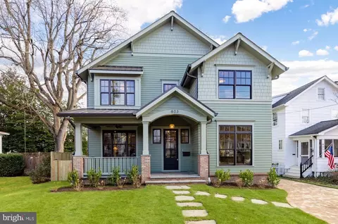 803 Russell Rd, Alexandria, VA 22301