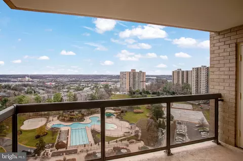 205 Yoakum Pkwy #1519, Alexandria, VA 22304