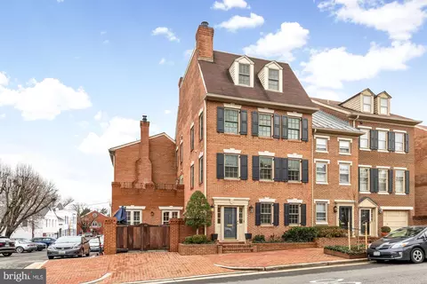 610 S Columbus St, Alexandria, VA 22314