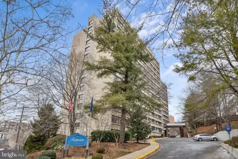 5911 Edsall Rd #707, Alexandria, VA 22304