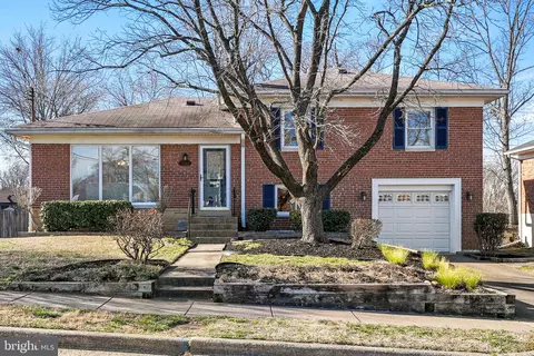 3102 Mosby St, Alexandria, VA 22305