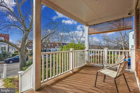 130 Wesmond Dr, Alexandria, VA 22305